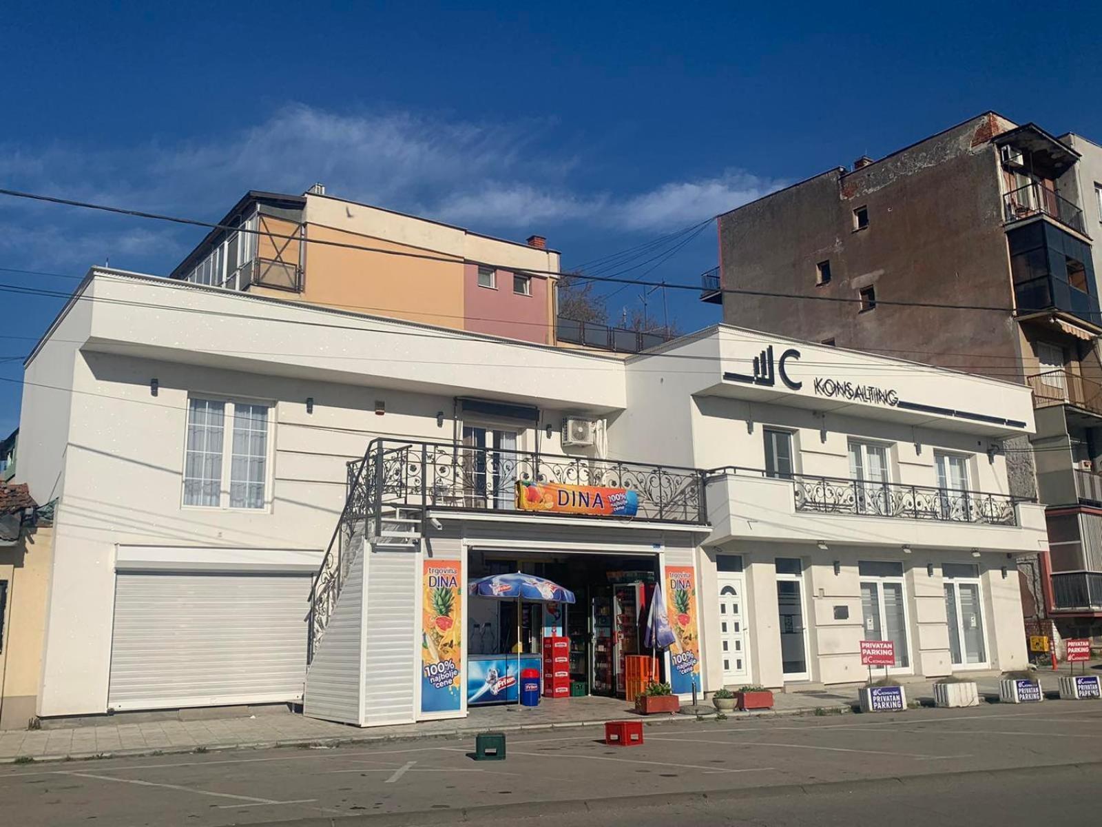Dina Lux Apartman Jagodina Exterior foto